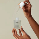 Suero OUAI para el cuero cabelludo, equilibrante e hidratante con extracto de trébol rojo, ginseng siberiano y péptidos para un cabello más grueso y voluminoso (60 ml)