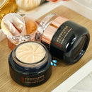 Crema facial reafirmante antiarrugas con polipéptidos. Hidratación profunda. Ilumina la piel opaca. Minimiza las líneas finas. Crema hidratante de día y noche.